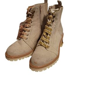 Crown Vintage Kadience suede combat boots in size 6M and beige